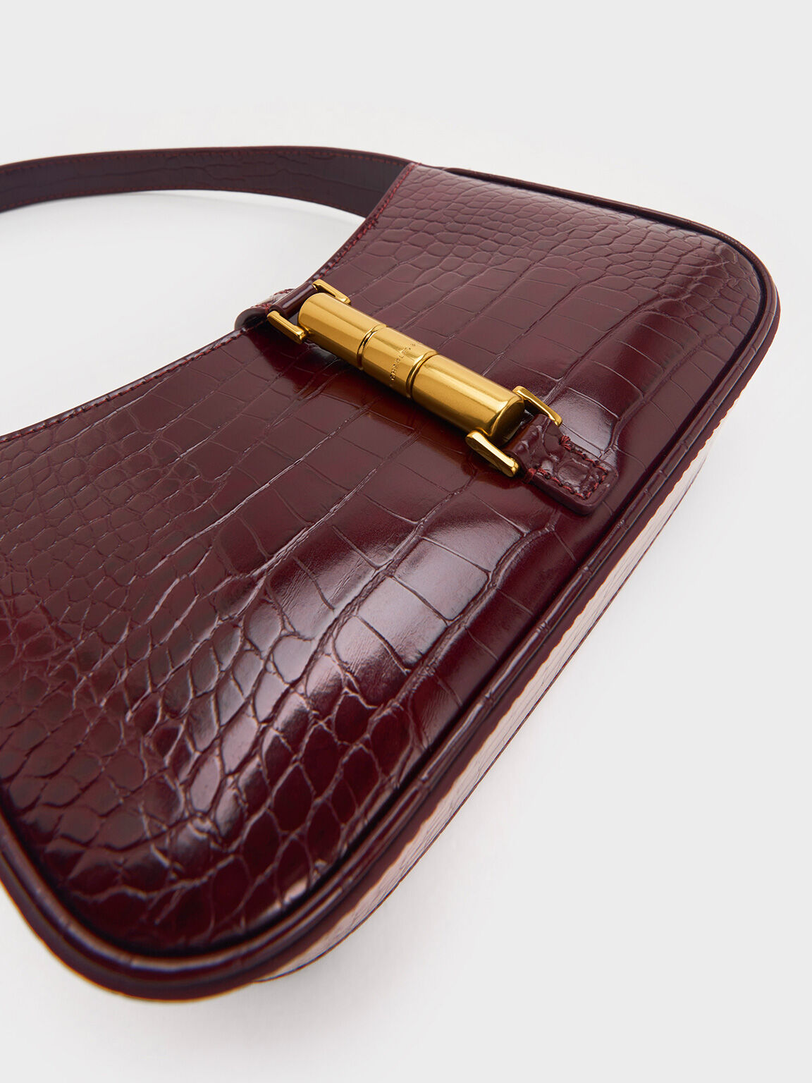 Charles & Ke*th -  Cesia Croc-Effect Metallic-Accent Shoulder Bag - Burgundy