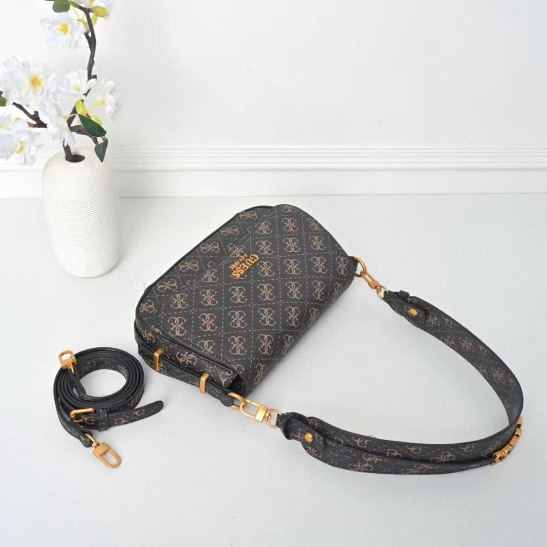 Gues* -  Guess Noelle Shoulder Bag - BROWN