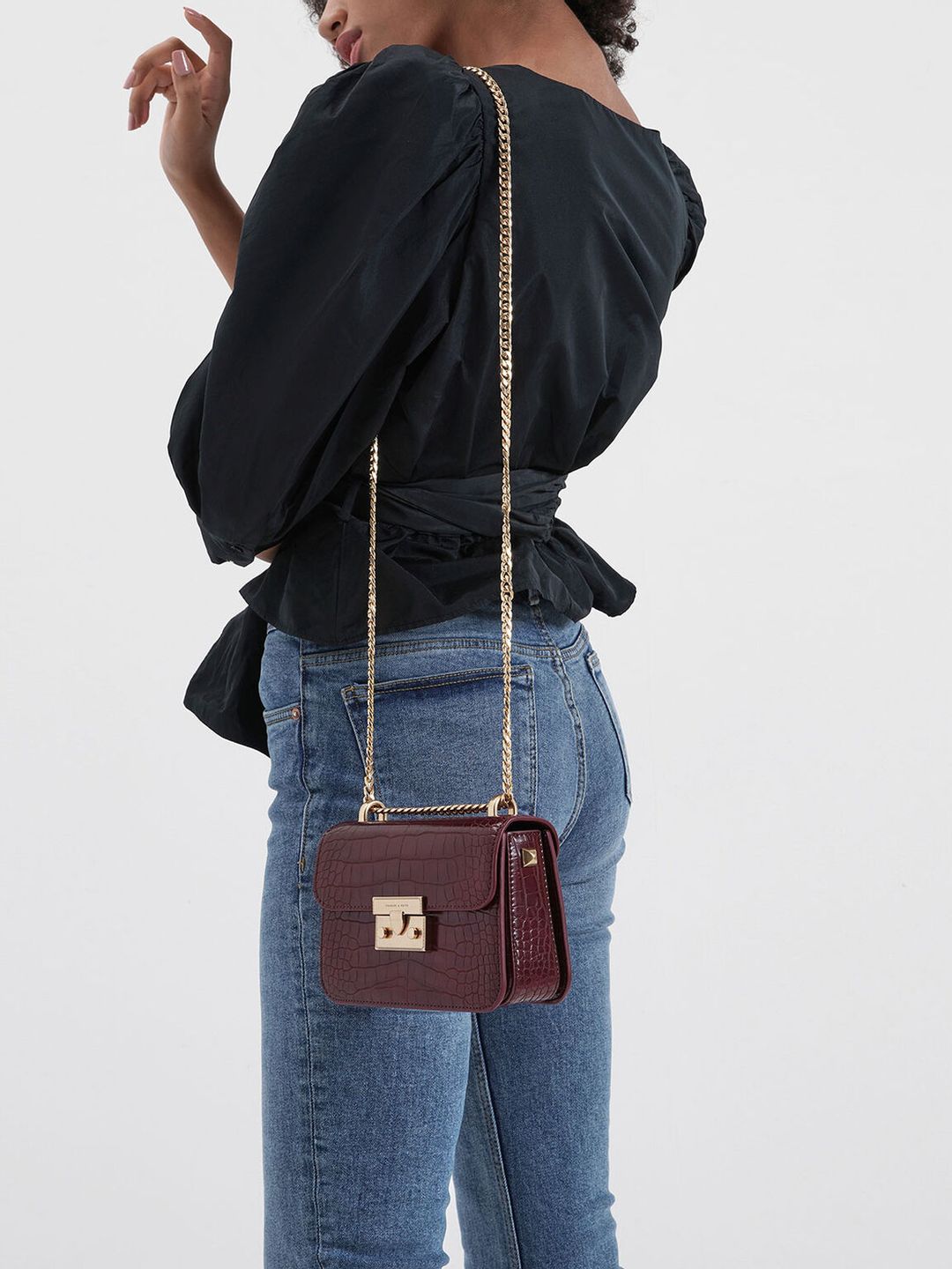 Charles & Ke*th - Croc-Effect Boxy Chain Strap Bag - burgundy